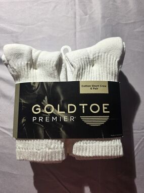 Gold Toe White Cotton Short Crew Socks - 6 Pack